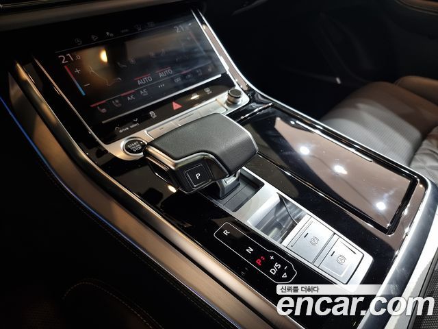 Audi Q8 55 TFSI Quattro Premium