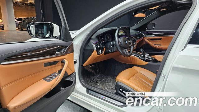 BMW 5-Series 520i M Sport