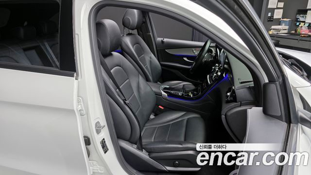 Mercedes-Benz GLC-Class GLC220 d 4MATIC