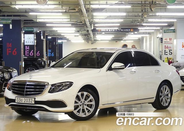 Mercedes-Benz E-Class E300 Exclusive