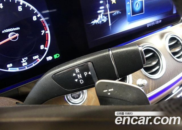 Mercedes-Benz E-Class E300 Exclusive