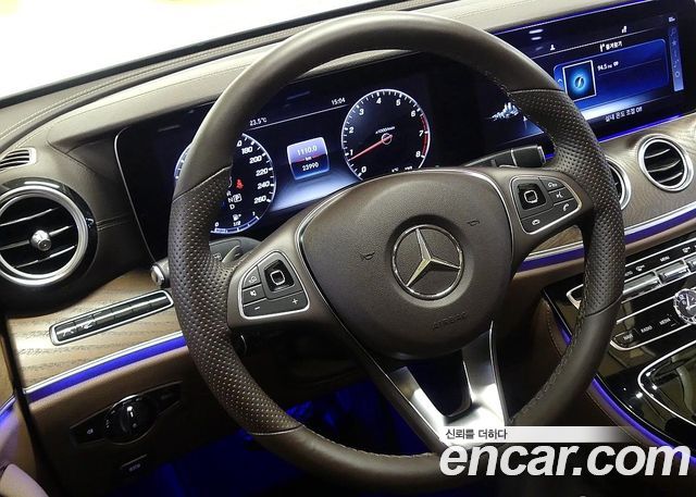 Mercedes-Benz E-Class E300 Exclusive