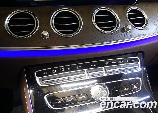 Mercedes-Benz E-Class E300 Exclusive