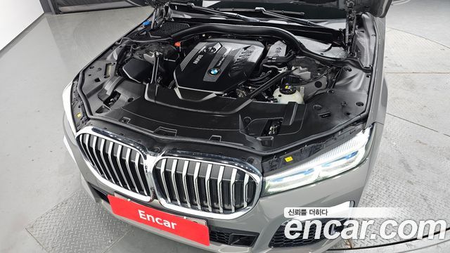BMW 7-Series 730d xDrive M Sport