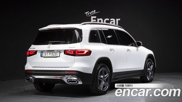 Mercedes-Benz GLB-Class GLB250 4MATIC