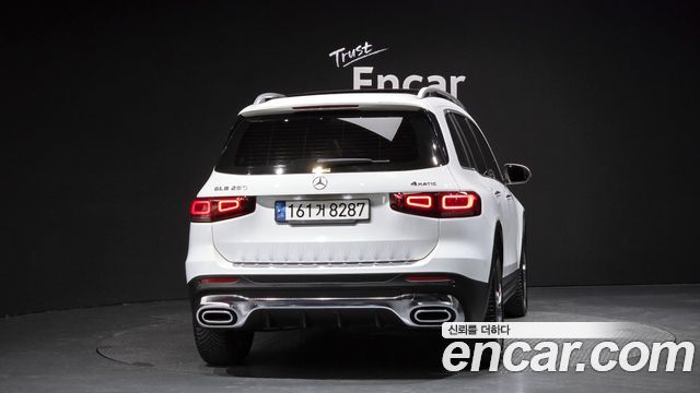Mercedes-Benz GLB-Class GLB250 4MATIC