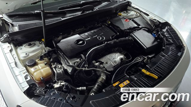 Mercedes-Benz GLB-Class GLB250 4MATIC