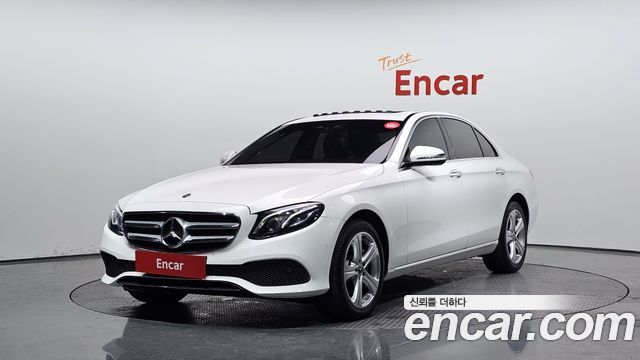 Mercedes-Benz E-Class E220d 4MATIC Avantgarde
