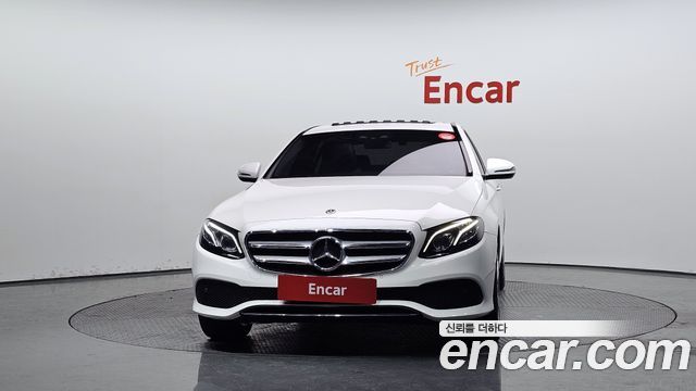 Mercedes-Benz E-Class E220d 4MATIC Avantgarde