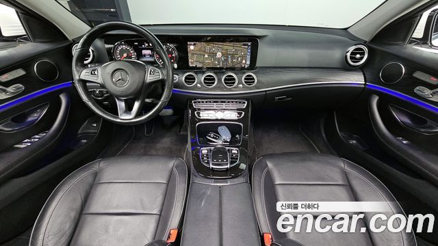 Mercedes-Benz E-Class E220d 4MATIC Avantgarde