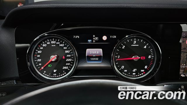 Mercedes-Benz E-Class E220d 4MATIC Avantgarde