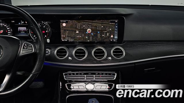 Mercedes-Benz E-Class E220d 4MATIC Avantgarde