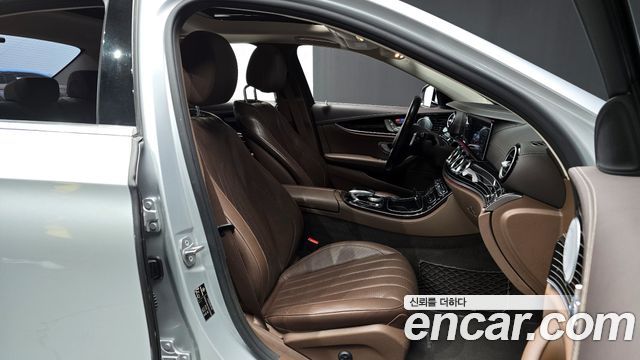 Mercedes-Benz E-Class E400 4MATIC Exclusive