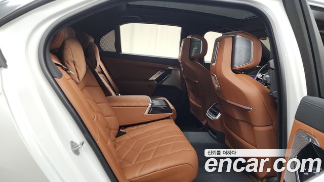 BMW 7-Series 740i xDrive M Sport Limited