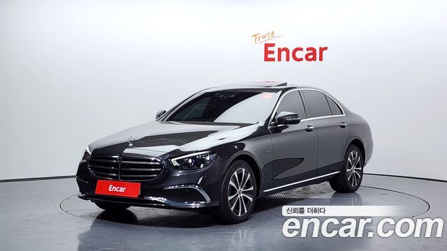 Mercedes-Benz E-Class E300e 4MATIC Exclusive