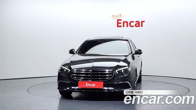 Mercedes-Benz E-Class E300e 4MATIC Exclusive