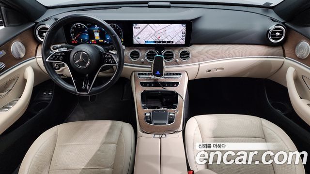 Mercedes-Benz E-Class E300e 4MATIC Exclusive