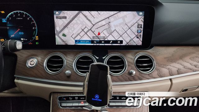 Mercedes-Benz E-Class E300e 4MATIC Exclusive