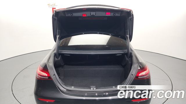 Mercedes-Benz E-Class E300e 4MATIC Exclusive