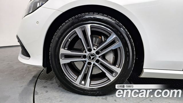 Mercedes-Benz E-Class E350 4MATIC Avantgarde