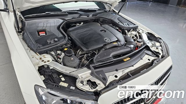 Mercedes-Benz E-Class E350 4MATIC Avantgarde
