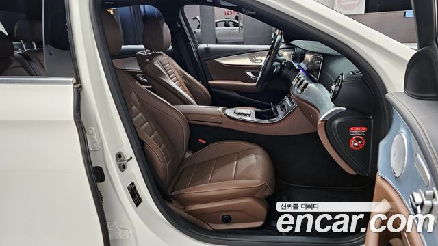 Mercedes-Benz E-Class E350 4MATIC Avantgarde