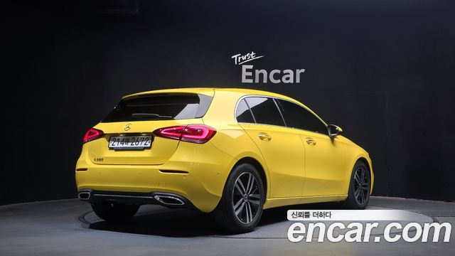 Mercedes-Benz A-Class A220 Hatchback