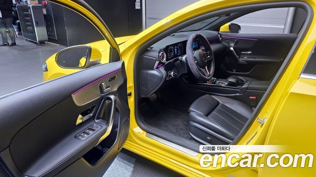 Mercedes-Benz A-Class A220 Hatchback