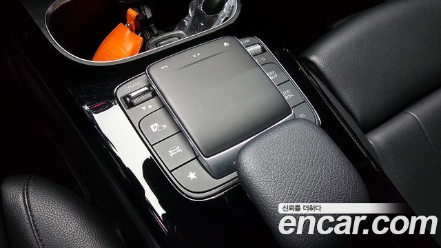 Mercedes-Benz A-Class A220 Hatchback