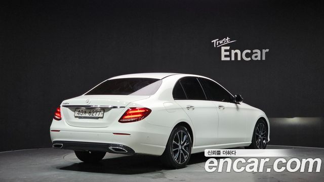 Mercedes-Benz E-Class E220d Avantgarde