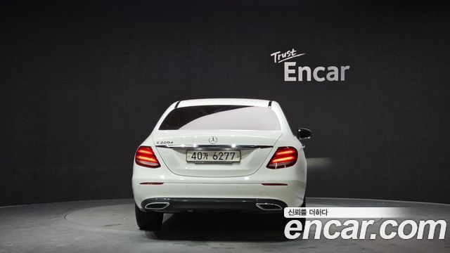 Mercedes-Benz E-Class E220d Avantgarde