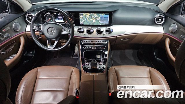 Mercedes-Benz E-Class E220d Avantgarde