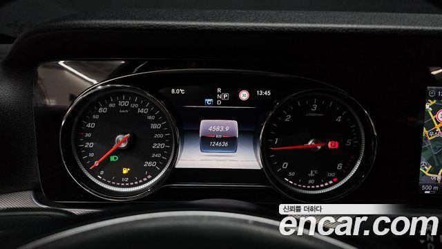 Mercedes-Benz E-Class E220d Avantgarde