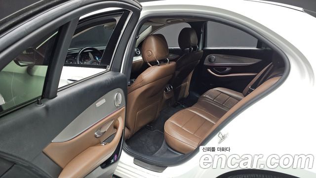 Mercedes-Benz E-Class E220d Avantgarde