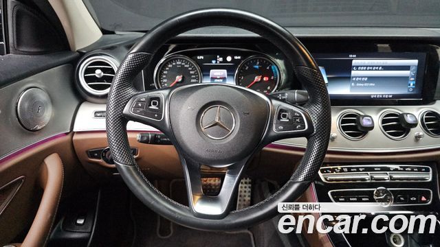 Mercedes-Benz E-Class E220d Avantgarde