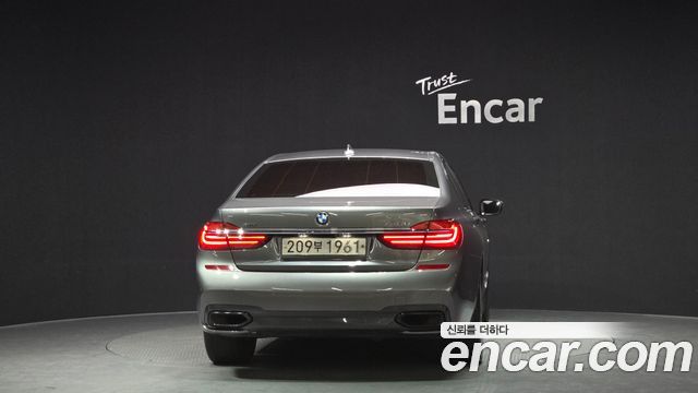 BMW 7-Series 740d xDrive M Sport