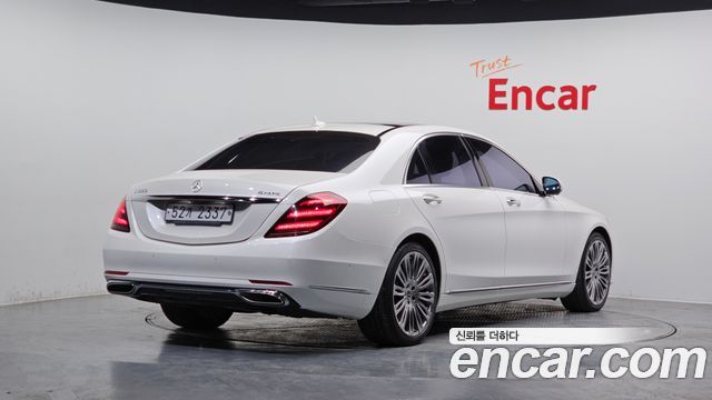 Mercedes-Benz S-Class S560L 4MATIC