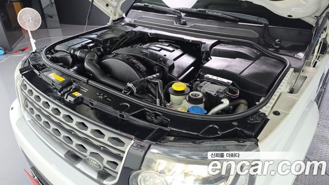 Land Rover Discovery 3.0 SDV6 SE