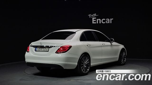 Mercedes-Benz C-Class C200