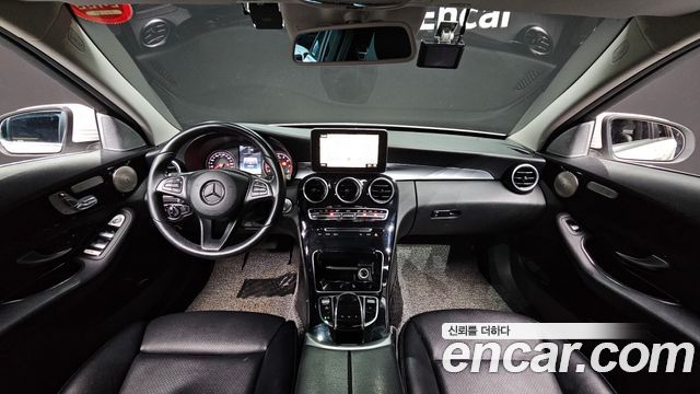 Mercedes-Benz C-Class C200