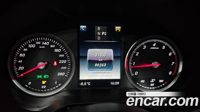 Mercedes-Benz C-Class C200