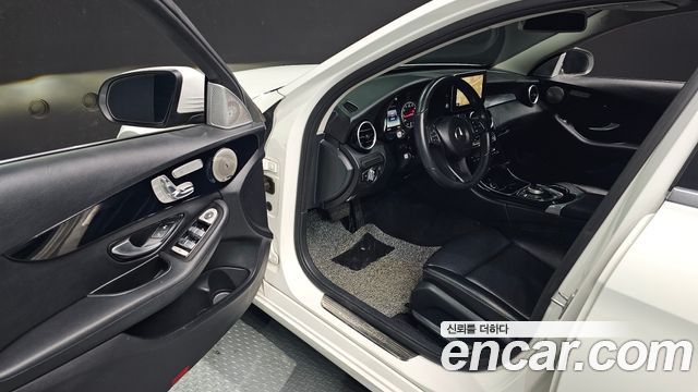 Mercedes-Benz C-Class C200