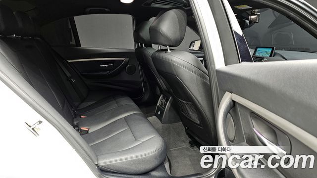 BMW 3-Series 320i M Sport