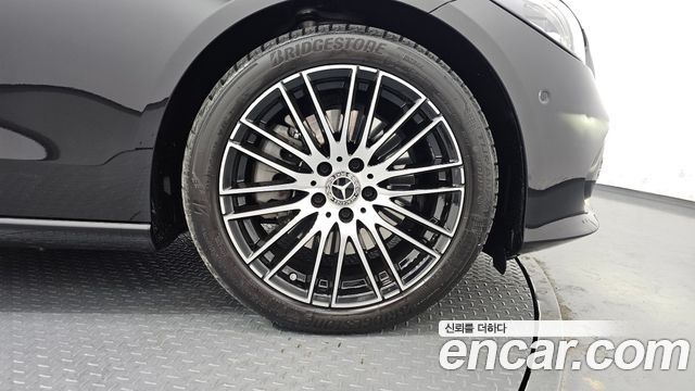 Mercedes-Benz C-Class C300 4MATIC Avantgarde