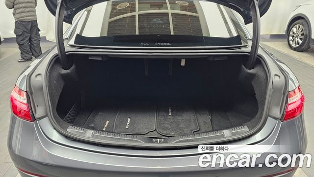 Mercedes-Benz E-Class E220d Coupe