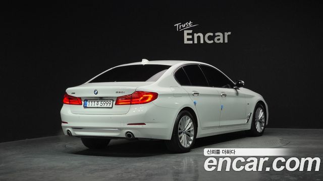 BMW 5-Series 530i xDrive Luxury Plus