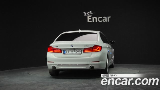 BMW 5-Series 530i xDrive Luxury Plus