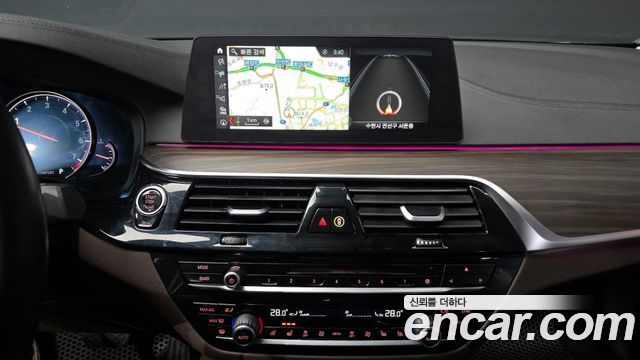 BMW 5-Series 530i xDrive Luxury Plus