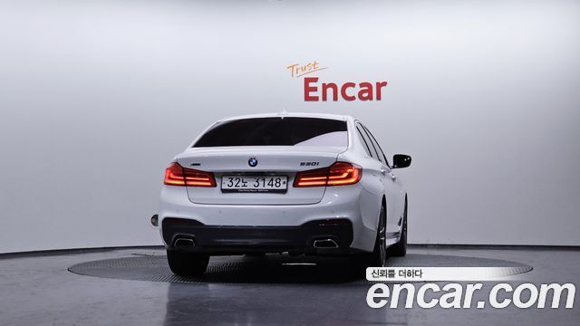BMW 5-Series 530i xDrive M Sport Package