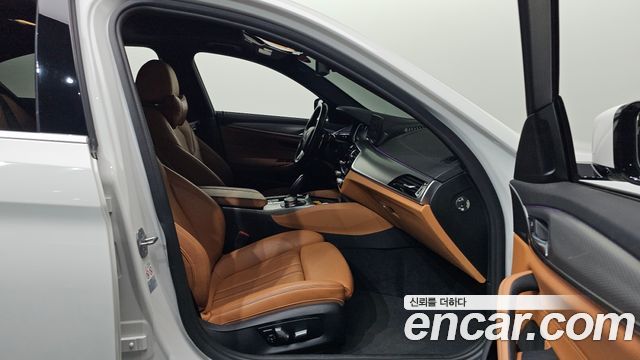 BMW 5-Series 530i xDrive M Sport Package